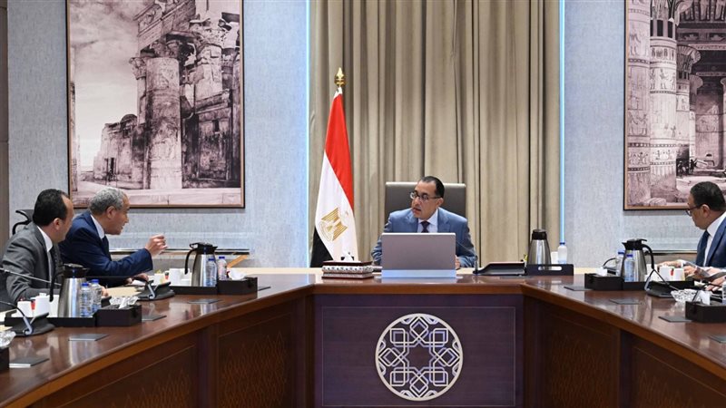 رئيس الوزراء ووزير