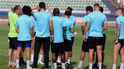 تعليمات خاصة من علي ماهر للاعبي المصري قبل مواجهة جمهورية شبين (صور)