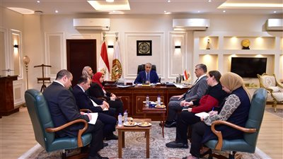 وزير العمل يبحث مع السفير الهولندي التعاون في التدريب المهني 