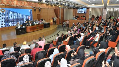 محافظ الدقهلية يشهد قرعة الوحدات السكنية بمساكن إيواء المجزر (صور) 