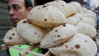 التموين توقف صرف الخبز المدعم للبطاقات المستبعدة بسبب محددات العدالة الاجتماعية