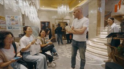 قصة صاحب مطعم عربي أشاد به الرئيس الصيني (صور)