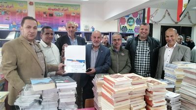  القومي للترجمة يُهدي قرى حياة كريمة 25 ألف نسخة من إصداراته 