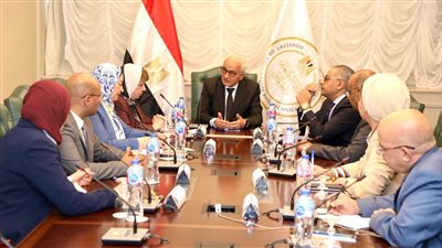 رضا حجازي يستعرض جهود تنفيذ مبادرة التربية الإيجابية مع قيادات وزارة التعليم