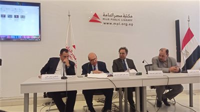 أحمد تيمور يلقي قصيدة عن غزة في ندوته بمكتبة مصر العامة (فيديو)