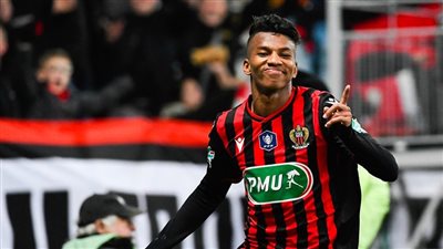 نجم الجزائر يغادر الدوري الفرنسي بسبب دعم غزة والصيام 