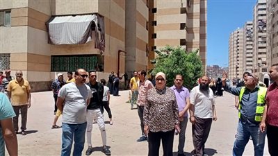رئيسة حى غرب بالإسكندرية تقود حملة مكبرة لازالة الاشغالات ببشاير الخير 3، 5 بالقباري 