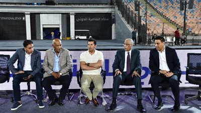 وزير الرياضة يدعم المنتخب الوطني قبل مباراة بوركينا فاسو في تصفيات كأس العالم