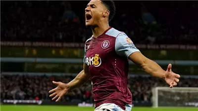 ميرور البريطانية تكشف عن بديل نونيز في ليفربول حال رحيله