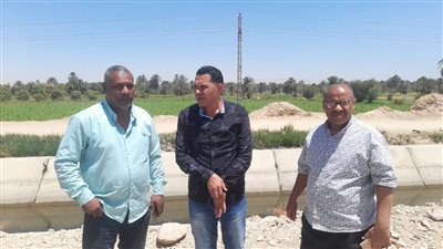 رئيس الطود يتابع تطوير المشروعات الخدمية بقرية منشية النوبة