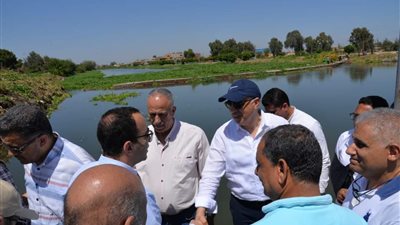 وزير الري يتفقد ترعة الإسماعيلية بمركز التل الكبير (صور) 