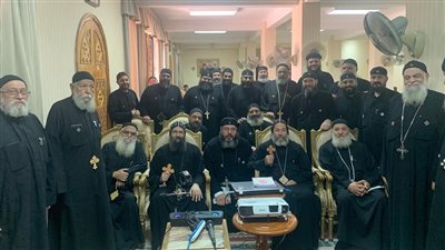 إيبارشية ميت غمر تناقش أهمية الرعاية والكهنوت 