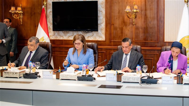 وزراء البيئة والتخطيط