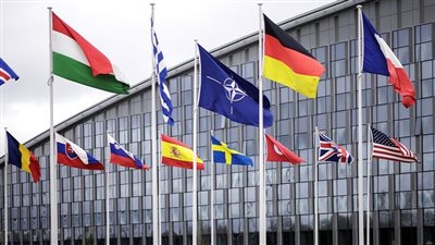 الناتو يعتزم زيادة قدراته العسكرية بنسبة 30%