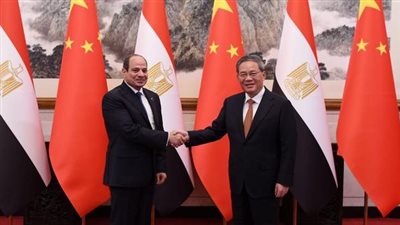  السيسي يعود إلى أرض الوطن عقب زيارة الصين