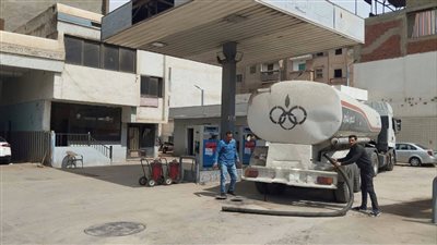 ضبط 2000 لتر سولار بمحطة وقود بدسوق قبل بيعها في السوق السوداء