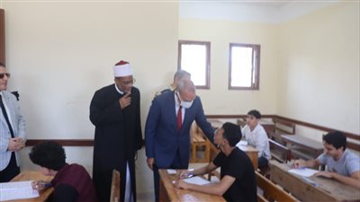 طلاب الثانوية الأزهرية بعد أول أيام الامتحانات: 