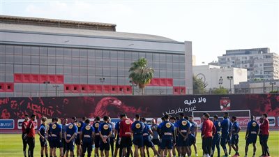 الإثنين، الأهلي يستأنف تدريباته استعدادا لمواجهة فاركو 