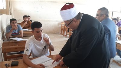 رئيس قطاع المعاهد الأزهرية يحذر طلاب الشهادة الثانوية من الغش (صور)