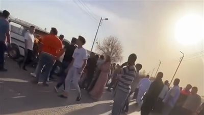 مصرع 3 أشخاص من أسرة واحدة وإصابة 5 آخرين بحادث سير في الغربية (صور)