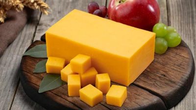 يصل لـ 31 جنيهًا، الجبن الشيدر يواصل ارتفاع أسعاره في الأسواق