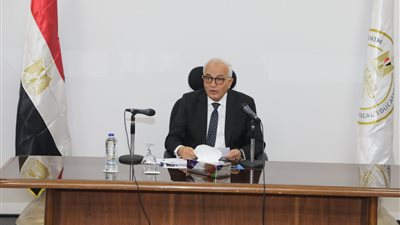 التعليم تعلن جاهزيتها لامتحانات الثانوية العامة.. حجازي: استخدام العصا الإلكترونية قبل دخول اللجان.. توزيع خطابات الندب غدا