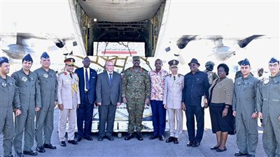 مصر تسلم أوغندا 3 ملايين جرعة من اللقاح الثلاثى للحمى القلاعية 