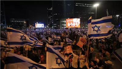 موجة احتجاجات في تل أبيب للمطالبة بإقالة حكومة نتنياهو