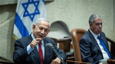 مسئولون مقربون من نتنياهو: أي اتفاق لوقف القتال بشكل دائم بغزة لن يكون مقبولا