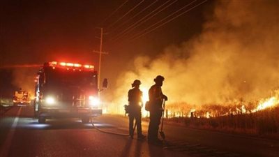 حريق هائل في معسكر لجيش الاحتلال الإسرائيلي شمال القدس المحتلة (فيديو)