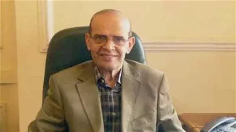 الدكتور احمد يوسف،