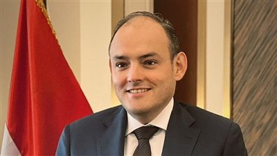 كشف حساب أحمد سمير وزير الصناعة، والاعلان عن استراتيجية واضحة للقطاع أبرز المطالب