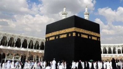 صلاة مغرب ثالث أيام رمضان من الحرم المكي (بث مباشر)