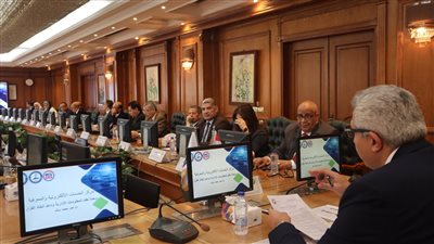 الأعلى للدراسات: استغلال المواد الخام المحلية لتصنيع لوحات المرور 