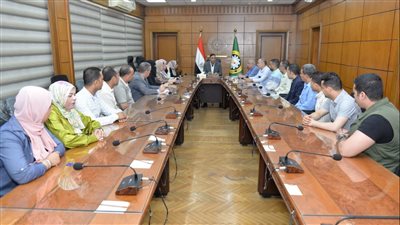 تفاصيل اجتماع محافظ الدقهلية بمديري المكاتب الرئيسية والإدارات المركزية