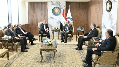وزير البترول يستقبل رئيس كايرون إنرجي لبحث أنشطة الشركة في مصر