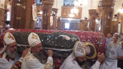بحضور أسقف ميت غمر، نقل جسد الأنبا إبرام في بداية الاحتفال بتنيحه
