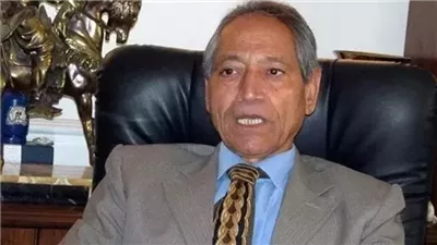 بعد انخفاض الدولار، جودة عبد الخالق يهاجم الحكومة بسبب استمرار ارتفاع الأسعار 