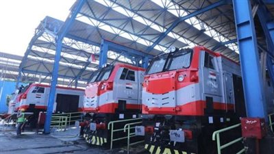 النقل تستعرض أهم الوحدات المتحركة الجديدة على خطوط السكك الحديدية (فيديو)