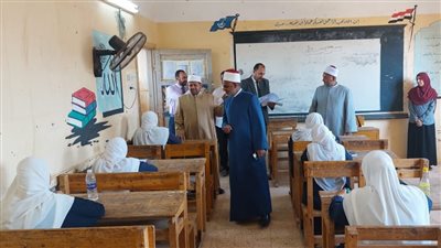 بدء امتحان مادة الكيمياء لطلاب الثانوية الأزهرية