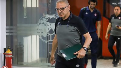 طلعت يوسف يعلن اعتزاله التدريب رسميا