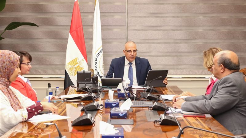 وزير الري الدكتور