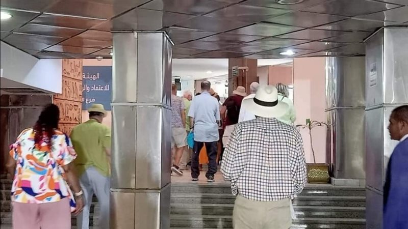 جانب من توافد السياحة