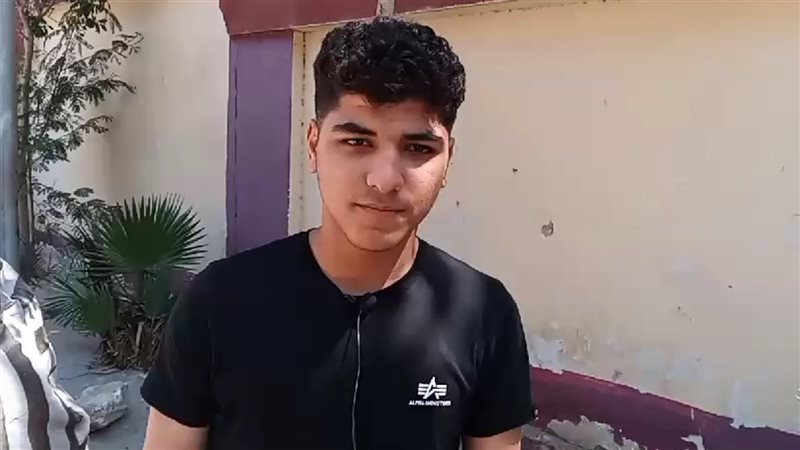 احد طلاب الثانوية