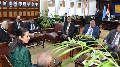 رئيس جامعة الإسكندرية يستقبل سفير أستراليا بالقاهرة