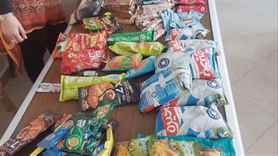 ضبط 1000 قطعة باتيه منتهية الصلاحية قبل بيعها بالأسواق في الإسماعيلية (صور) 