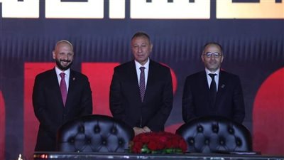 توقيع عقود بناء إستاد الأهلي (صور)