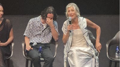 إيفا بيست تتوشح بالكوفية الفلسطينية خلال حفل الموسم الثاني من House Of The Dragon