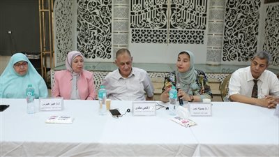 جامعة القناة تعقد ندوة توعوية حول الآثار السلبية للتدخين (صور)