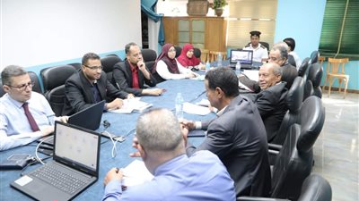 غرفة عمليات التعليم تتابع امتحانات الدبلومات الفنية بالوادي الجديد 